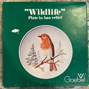 Goebel Wildlife Plate with Brown and White Bird
